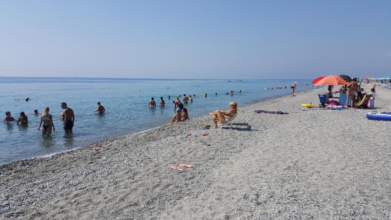 Magna Grecia B&B E Appartamenti Caulonia Marina Bagian luar foto